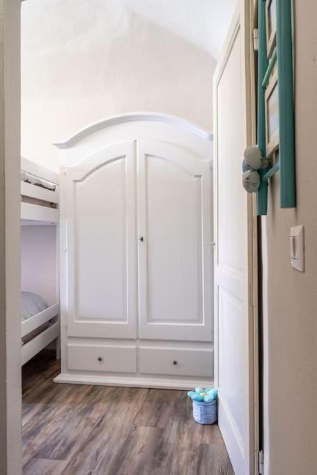 Casa Vacanze L'Angolo Fiorito เบตตอลเล ภายนอก รูปภาพ